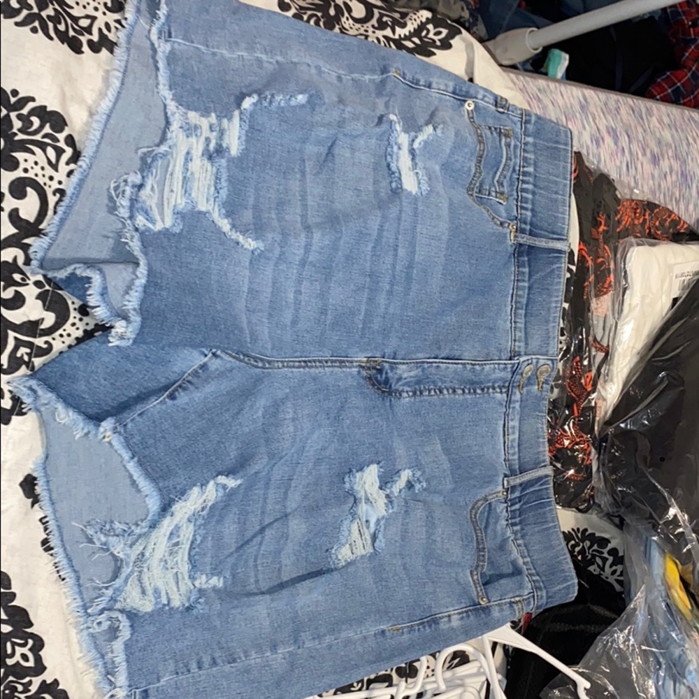 Distressed shorts